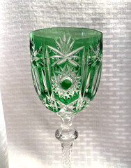 KLOKOTSCHNIK WINE GLASS «PARIS» EMERALD GREEN CUT TO CLEAR CRYSTAL BOHEMIAN