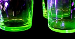 Elegant Vaseline Glass Panel Optic Floral Cut 4Pc 16 Oz 6 1/2″ Tumblers 1960-80s