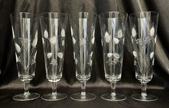 Vintage Set Of 5 Clear Glass Etched Berries/Leaves Footed Pilsner Glasses 8”H