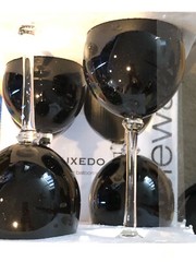 Set of 4 Circleware Tuxedo 16oz Balloon Wine Glasses with Black Bowl NIB