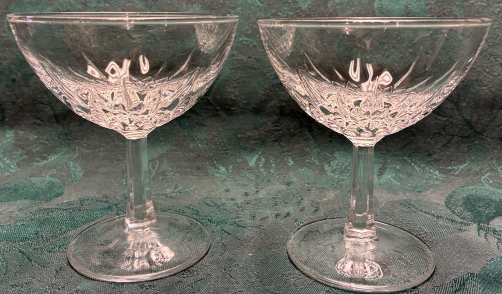 VTG 1970’s French Crystal Champagne/Sorbet Glasses 4.25″ x 3.5″ Set of 2