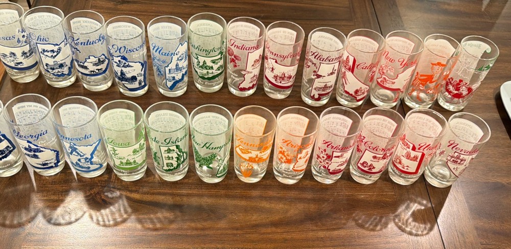 Vintage State Souvenir Glass Tumblers Hazel-Atlas lot of 25 1950s state glasses