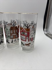 SET OF 4 LIBBEY WINTER VILLAGE SNOW SCENE GLASS TUMBLERS Gold Trim 6.25” EUC