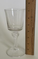 Royal Leerdam Williamsburg Netherland Air Twist Wine Glass 7 1/4”