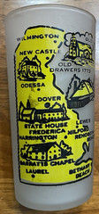 Vintage frosted state glass Delaware 1950-60 mid-century souvenir Atlas 4 1/2″