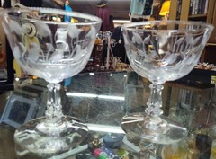 Vintage MCM Etched Cordial Champagne Wine Glasses Set of Two 4.5″