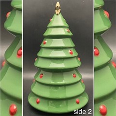Hallmark Stoneware Christmas Tree 2 Stacking Mugs with Lid 2022 China 10″ tall