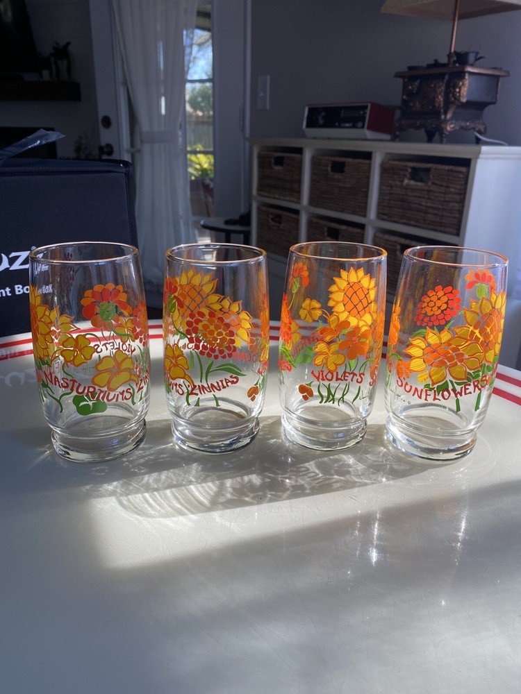VINTAGE NANCY LYNN SET OF 4 – 10oz SUNFLOWER DRINKING GLASSES GREAT SHAPE