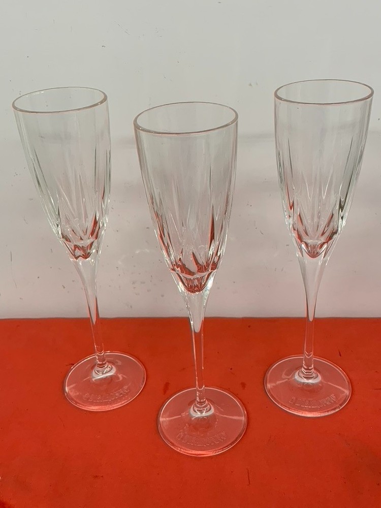 DISARONNO TOASTING FLUTE STYLE DRINK GLASSES (3)