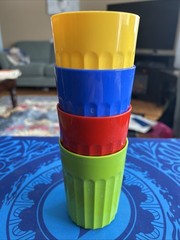 LOT OF 4 ARROW BRAND 10 Oz Tumbler Stackable Vintage Glasses Plastic Multicolour
