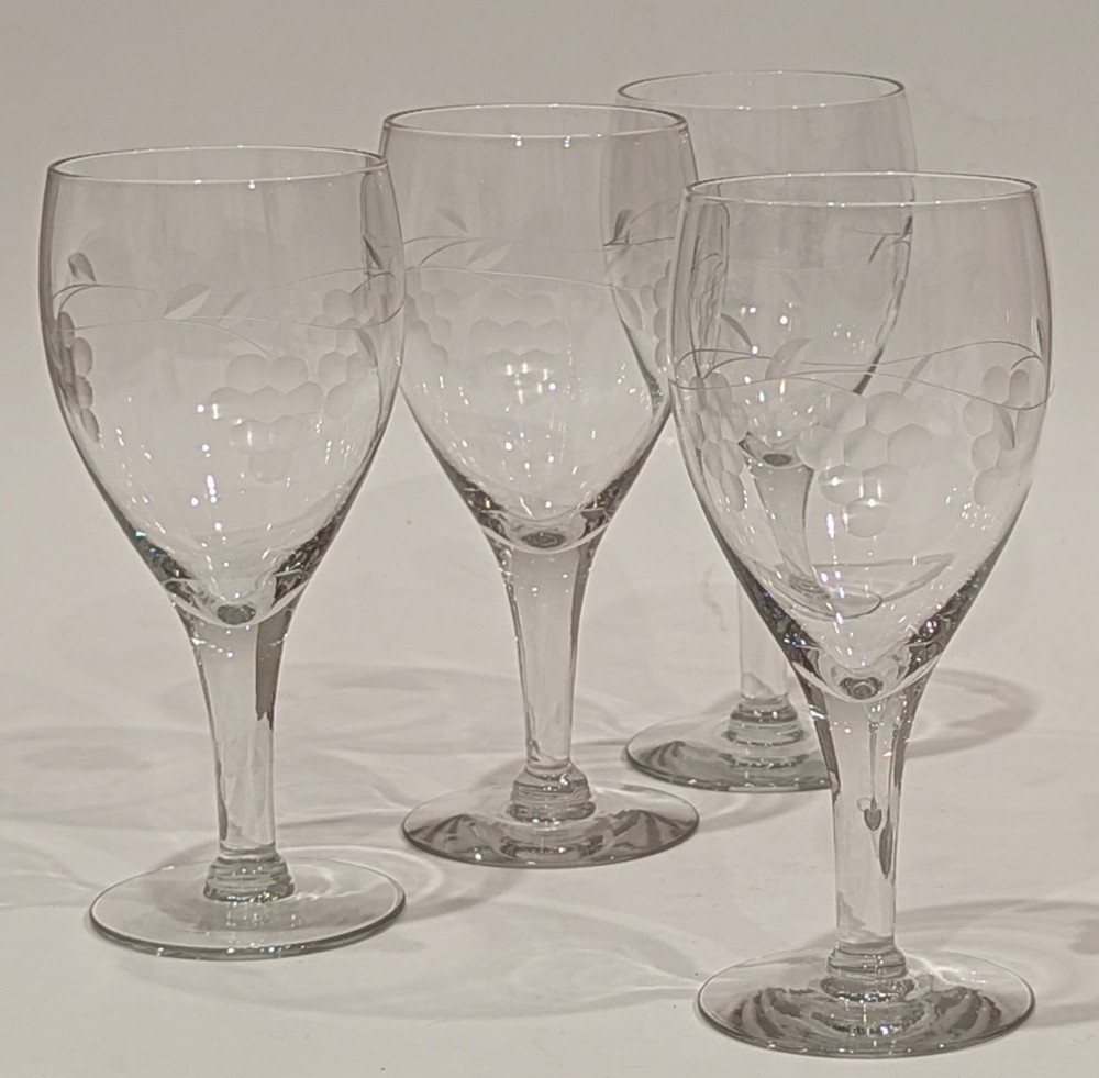 Vintage Crystal Wine Glasses Goblets Etched Grape Cluster Grapevine 10 oz 6.75″T