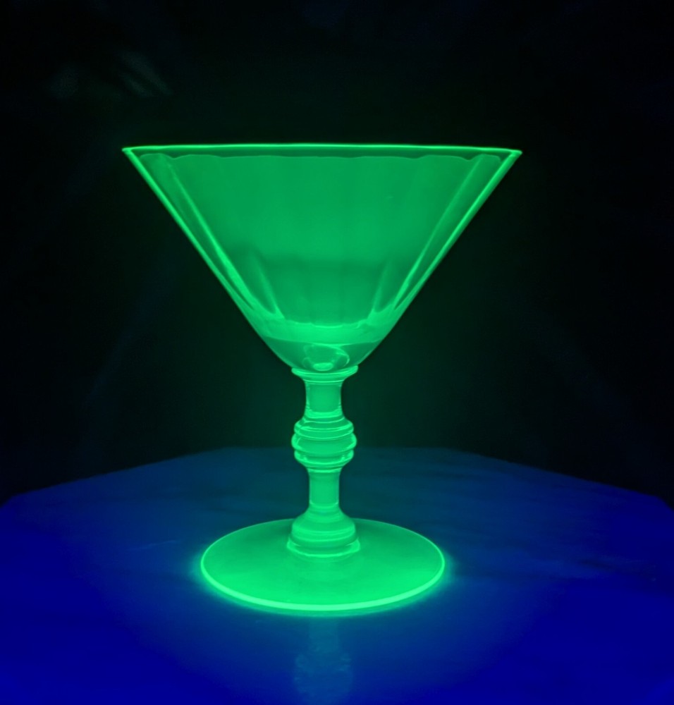 Very Rare Vintage Fry-9 Uranium Green Wine Glass by Fry