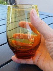 Vintage 8 Libbey Amber Juice Drink Bar Glasses with Folding Metal Holder Pretty