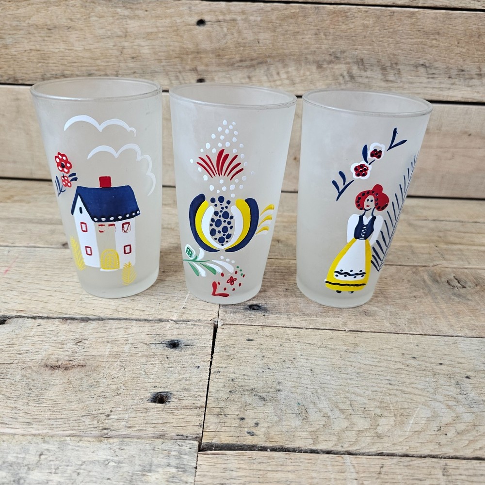 Set of 3 Vintage Frosted Folk Art Drinking Glasses Scandinavian Dutch 5.25″