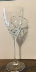 Kate Spade Downing cut crystal Cross-hatch 5 wine glasses 9″x3″ wide by Lenox