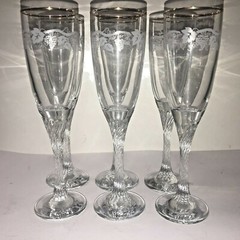 Set of 6 Pieces Cut Etched Crystal Champagne Glasses Grapes & Leaves Gold Rim