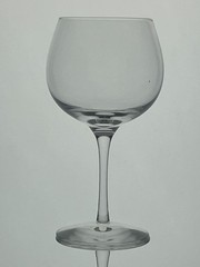 Lovely CLASSIC HOME ESSENTIALS by Tiffany All Purpose Wine 12 oz 7 1/4 in EUC