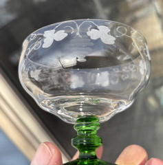 Unk Maker Clear Crystal Green Stem UNK2920 Tall Champagne w/ Cut Grapes Vines