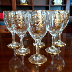 Nice Farah E.I.R.L. Artesania Peruana Wine Glasses With 14k Gold Trim Set of 6
