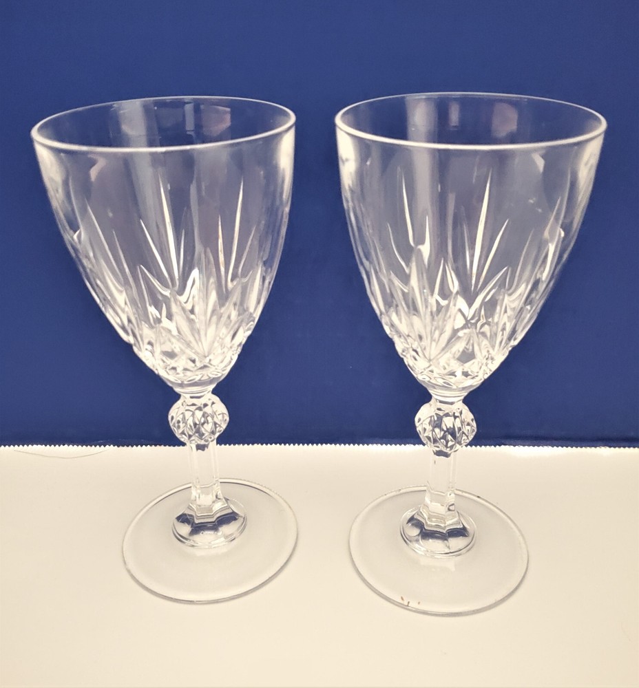Set of Two (2) – 6-3/8″ ROYAL CRYSTAL ROCK crystal LINEA GALA pattern glasses .
