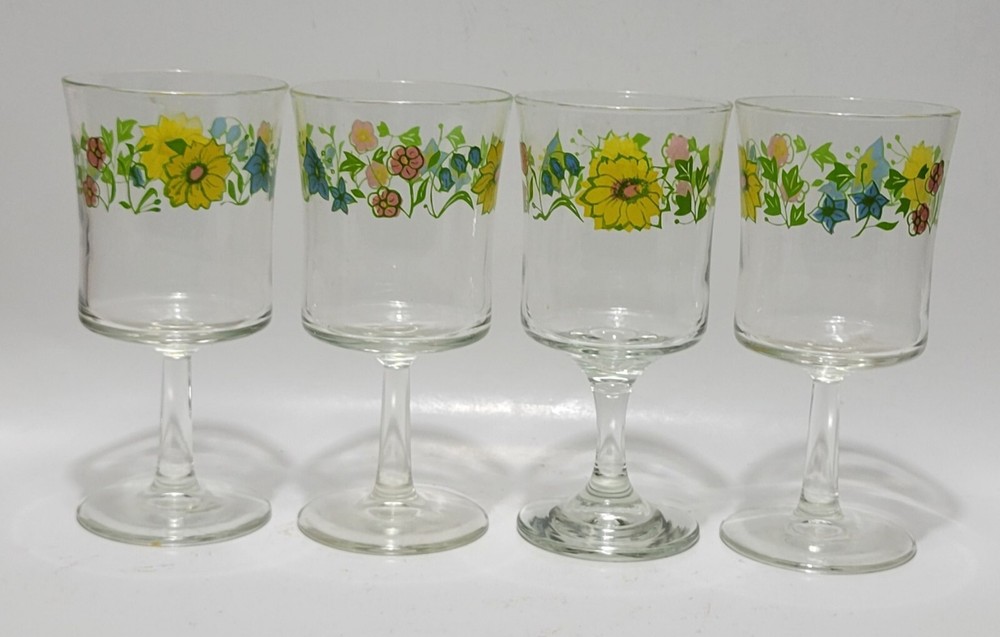 4 Vintage Corelle Expressions Meadow Stemware/ Goblet