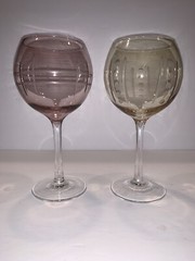 2 Cristal D’Arques Uptown Wine Balloons Light Purple And Yellow Mint 8”