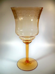 FOSTORIA GLASS CO. SEVILLE ETCH AMBER #870 9-OUNCE 7″ TALL WATER GOBLET STEM!