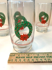 Libbey for JC Penney Boxed Set of Four 5 1/8” Christmas Wreath Glasses 1983