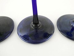 Randy Strong Creative Art Glass Set of 4 Champagne Glasses Blue Pulled Feather