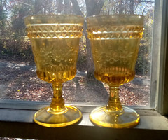 1870s GOLDEN AMBER ADAMS WILDFLOWER NO.140 EAPG MATCHING PAIR OF GOBLETS