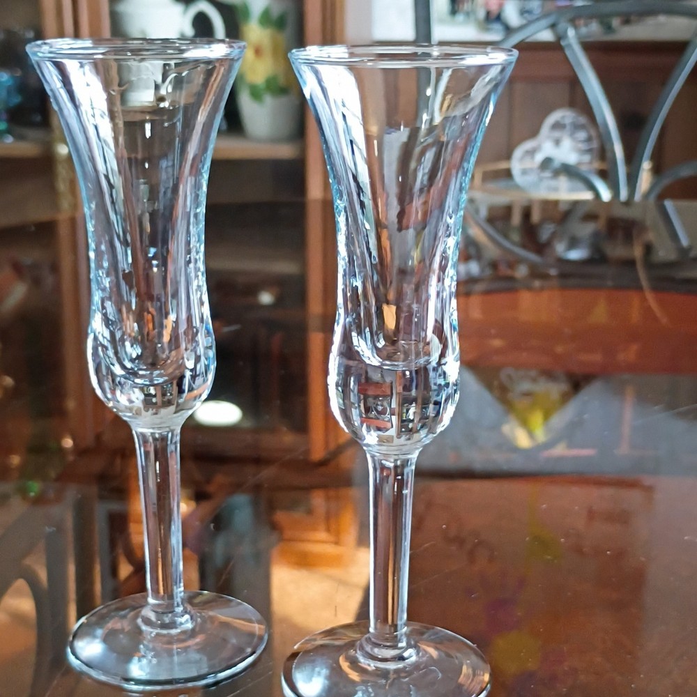 Clear Glass Cordial Glasses Two-Piece Set Tapered Glossy Finish