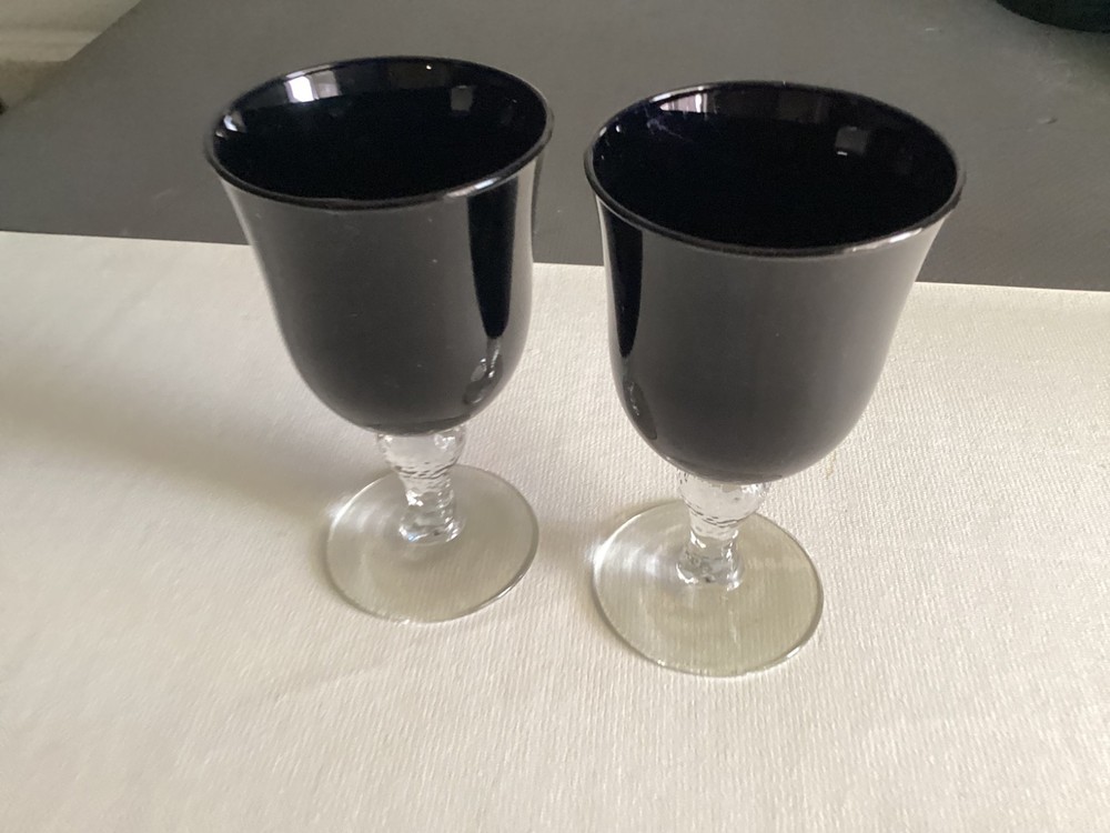 Set of 2 Libbey?black w/ clear textured style stem water wine glass goblet