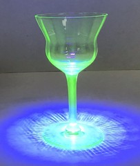 Set of 6 Uranium Green Cocktail Champagne Wine Glasses 5″ Depression Era UV Glow