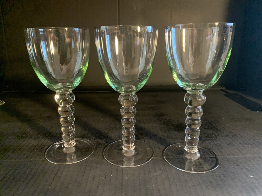 Light Green Bowl with Bubble Stem 12 oz Wine Glasses, 7.5″ T, Vintage, Set of 3