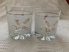 Vintage Pair of DeValbor Italian Windrose Wheat Whiskey glasses