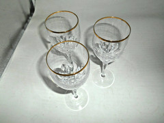 Gorgeous Set of 3 Gorham Diamond Gold Cut Crystal 8 oz. Wine Stems