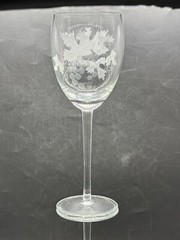 2 vintage, clear glass wine glasses with fristed maple leaves