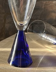 Vintage Sasaki Champagne Flutes Eon Blue 7.5” Cobalt Blue Base Set of 4