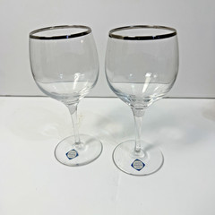 (2) Lenox Weatherly Crystal Wine Glasses with Platinum Rim 7″ Tall NICE
