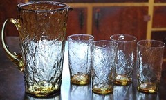 Vtg Set MORGANTOWN TOPAZ CRINKLE GLASS 4 Flat Tumblers & 1 Large 60 oz Pitcher
