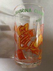 Vintage Welch’s Juice Glass Archie Comics “Sabrina Cleans her Room» VTG