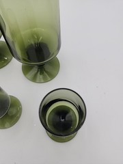 8 Vtg MCM Skruf Sweden Art Glass Franque Avocado Green 4 Ea 6oz Wine 1oz Shot