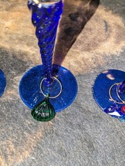 6 Glass Wine/Champagne Glasses with Cobalt Blue Twisted Stem & Sea Pendants