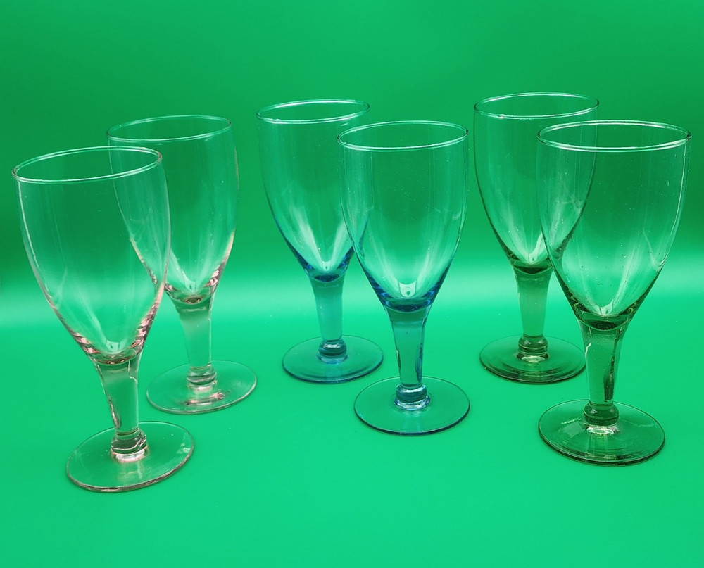 Set of 6 Clear Wine Glasses 10 oz Colored Stems Blue Green Pink