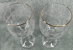 Libbey Frosted Holly-Pine-Gold Ribbon-Trim Water-Wine Goblets 7 1/8 in. Set of 2