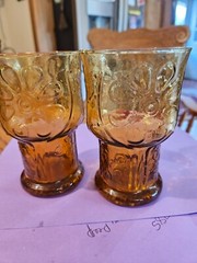 LIBBEY COUNTRY GARDEN DAISY EMBOSSED 8 OZ GLASSES
