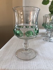 KINGS CROWN THUMBPRINT 5 5/8″ GOBLET-GREEN DOTS XLCR ADAMS & CO EAPG