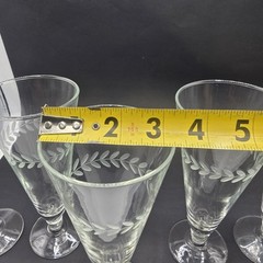 Pilsner Clear Glasses Laurel Leaf Pattern 7.5 Inches Tall Lot of 6 Preowned.