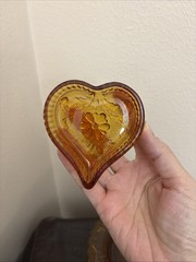 AMBER Round TIARA INDIANA GLASS DAISY CANDY NUT TRINKET + Heart Small Dish