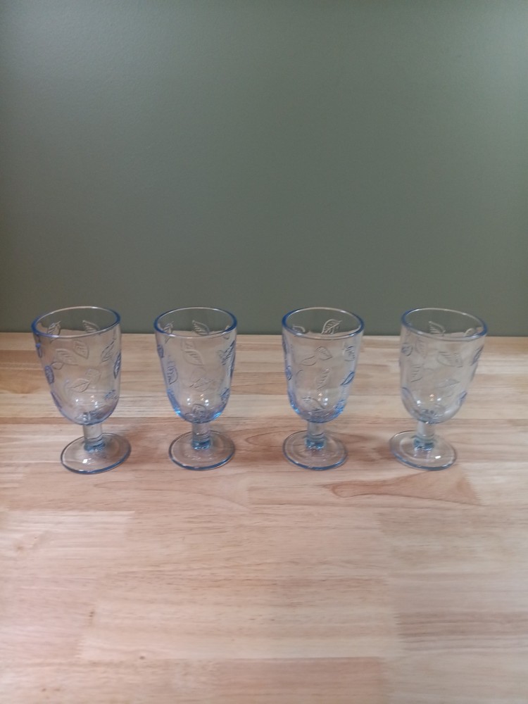 4 Vintage Ice Blue Glass Goblets Raised Leaf Pattern 10oz